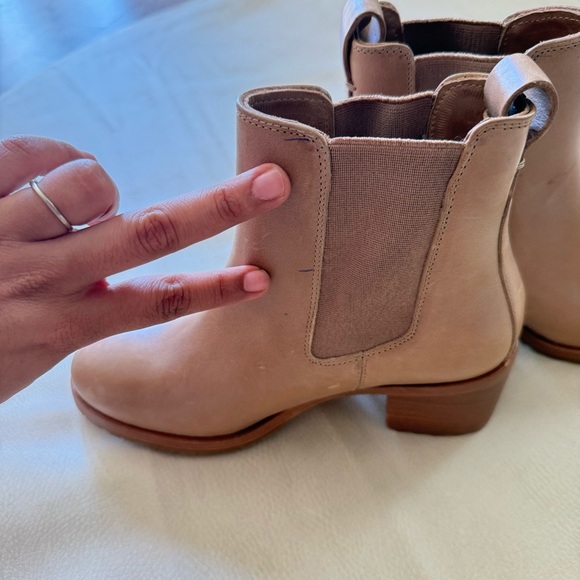 Nisolo Ana Go-To Heeled Chelsea Boot - Picture 9 of 14